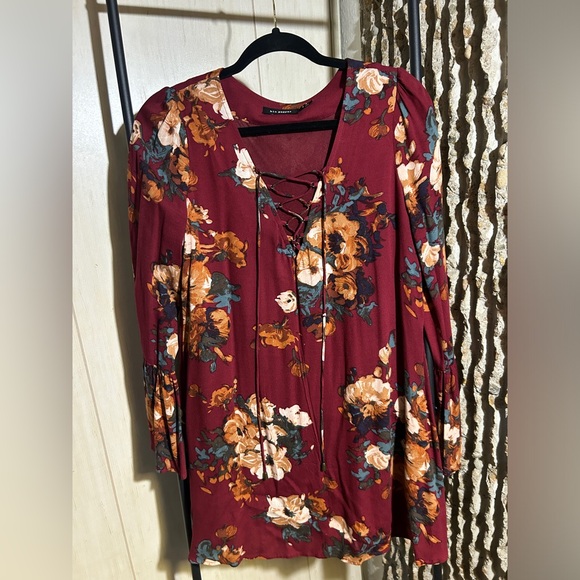 Blu Pepper Dresses & Skirts - Blu Pepper size small deep red floral dress